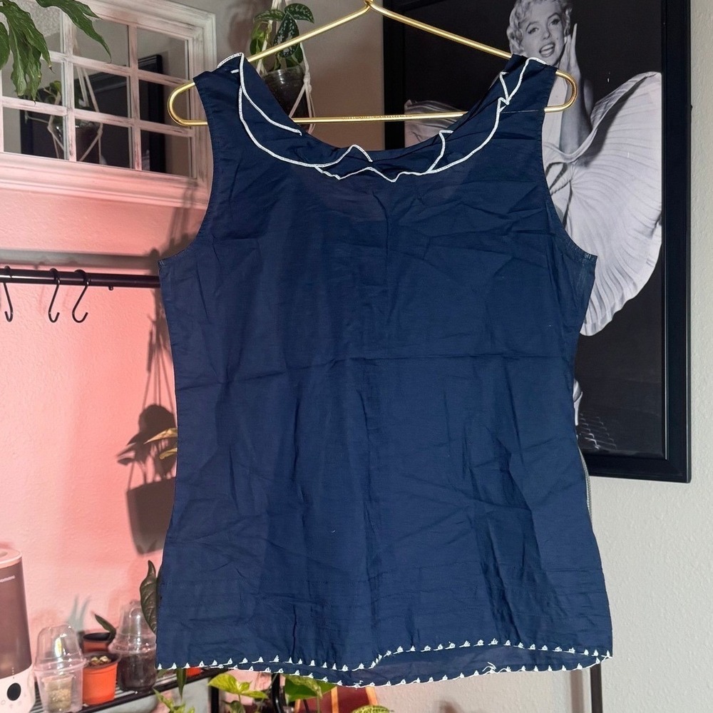 Tommy Hilfiger Tank Top Womens Medium Navy Ruffle Neck Contrast Stitch Nautical - Picture 4 of 6